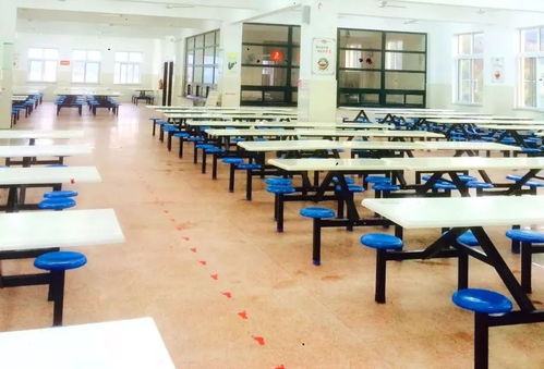 喜報 蓮都區餐飲服務水平再上新臺階，八家單位榮膺食品安全A級認證